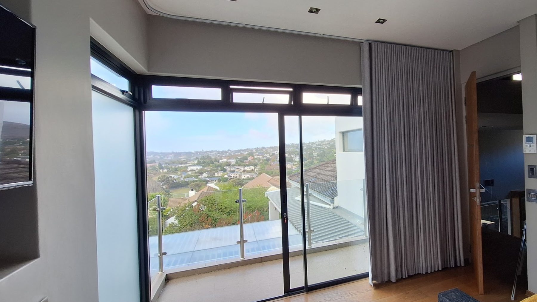 Lined wave curtains with view — Certain Curtains